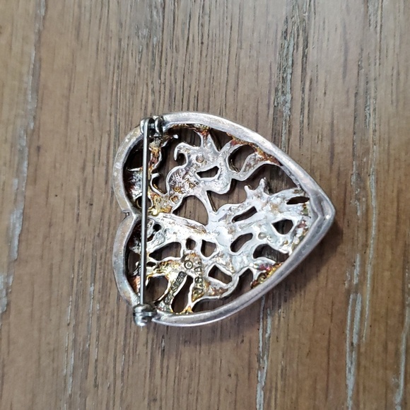 Sterling USA filigree heart shaped brooch - Picture 2 of 3